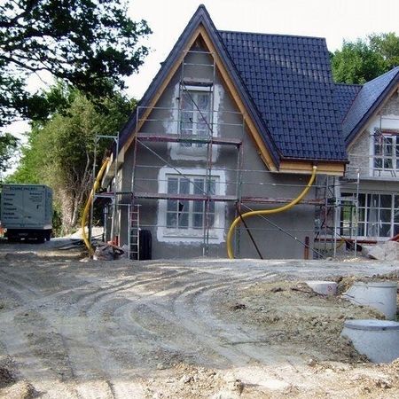 Ein im Bau befindliches Haus
